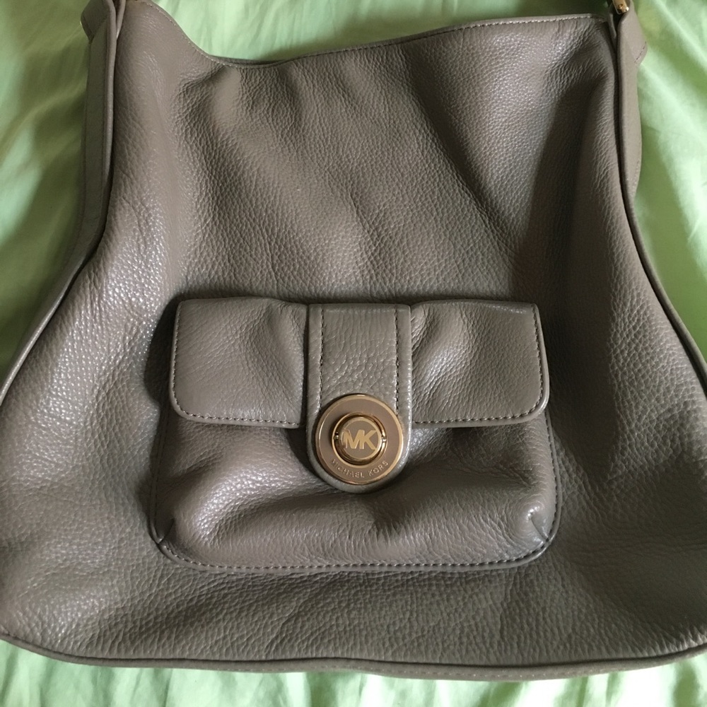 Michael Kors Genuine Leather Shoulder Bag.